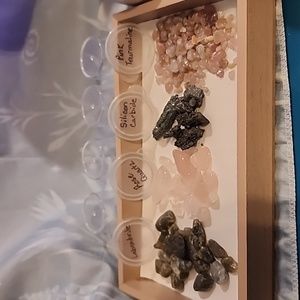 Beautiful gem/crystal/earth minerals chips Rocks